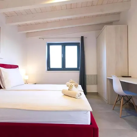 Holiday home Stella, Pomer, Mit Pool, Sauna Und Whirlpool