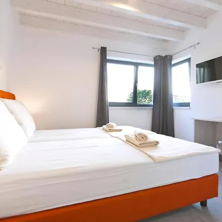 Holiday home Stella, Pomer, Mit Pool, Sauna Und Whirlpool Pula