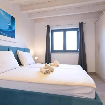 Stella, Pomer, Mit Pool, Sauna Und Whirlpool Pula
