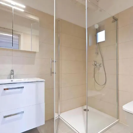 Stella, Pomer, Mit Pool, Sauna Und Whirlpool Holiday home *