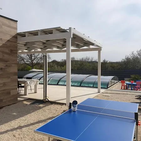 Stella, Pomer, Mit Pool, Sauna Und Whirlpool * Pula