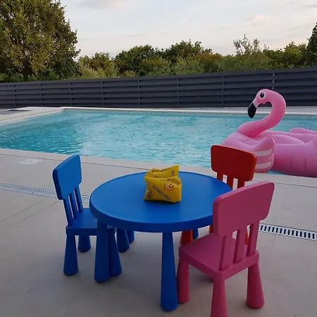 Holiday home Stella, Pomer, Mit Pool, Sauna Und Whirlpool