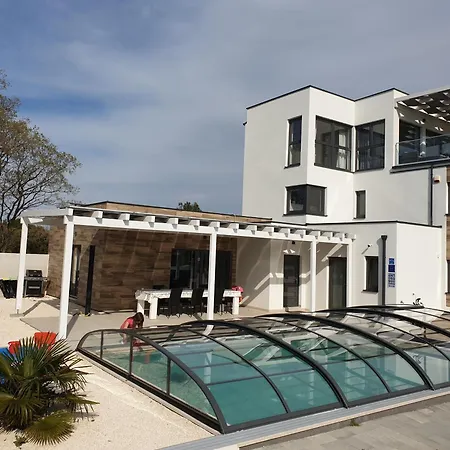 Stella, Pomer, Mit Pool, Sauna Und Whirlpool Holiday home